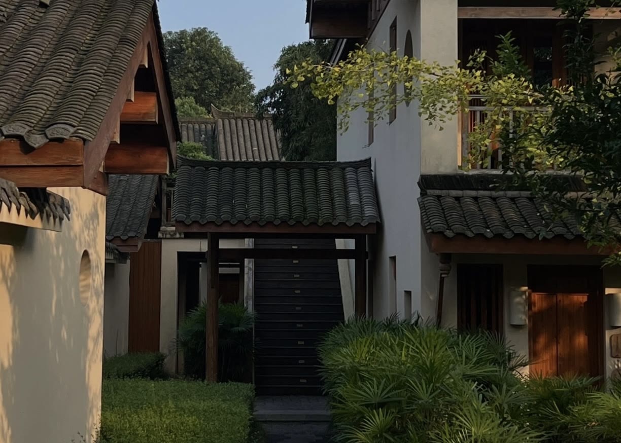 Six Senses resort in Dujiangyan at night
